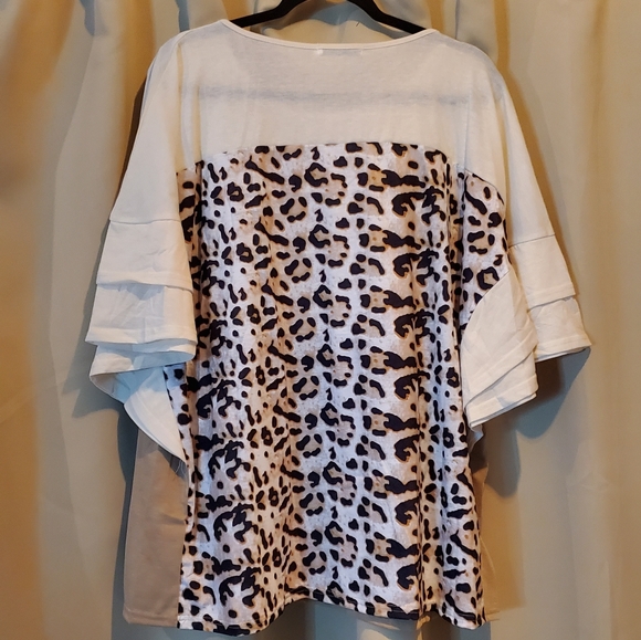 Leopard Print Blouse - Picture 2 of 2